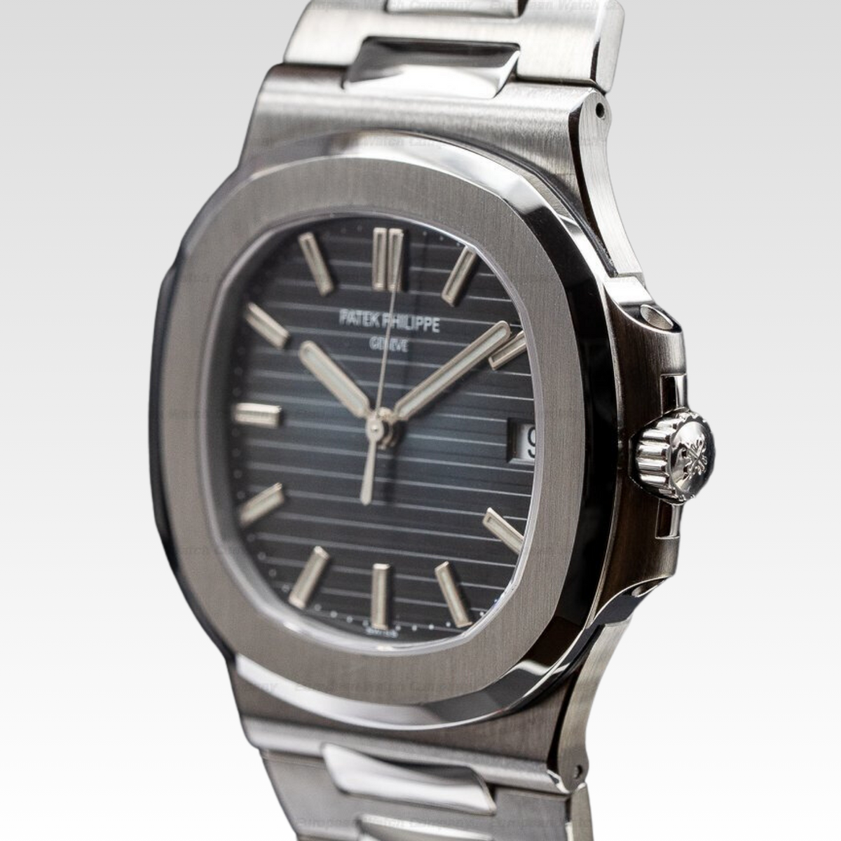 What to Consider before Purchasing a Wristwatch? – Montrez & Co.